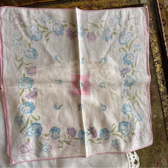 Vintage Two (2) Floral and Embroidered Cotton Handkerchief Set - Picture 6 of 9